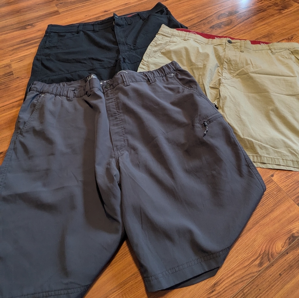 Men's Wrangler Casual Shorts - Black, Gray, Tan